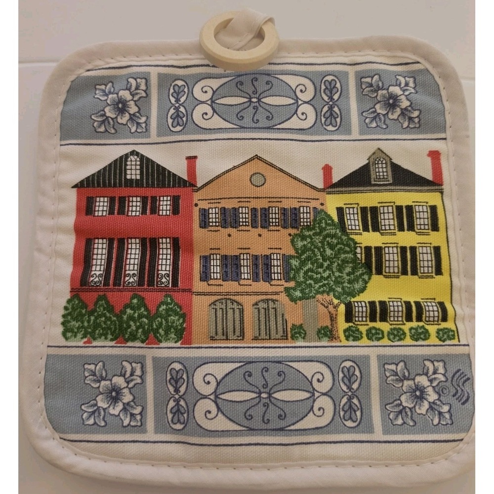 CHARLESTON, S.C. Potholder Set Of 2 Potholders Multi Color Square with Loop
